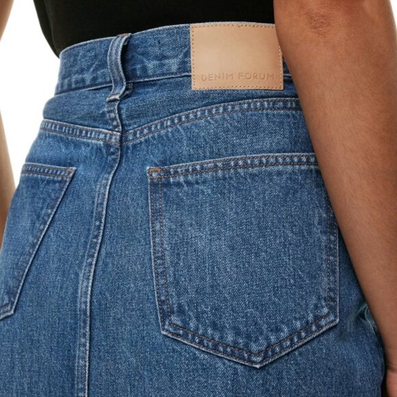 NWT Aritzia Denim Forum The '90s Halle Jean Skirt - Picture 3 of 13